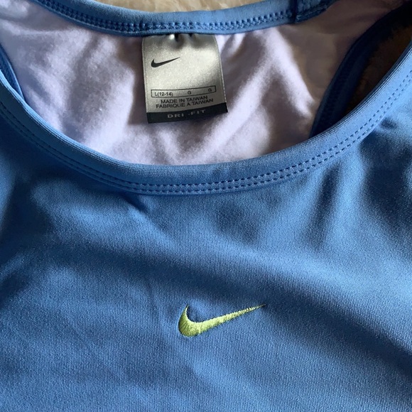 Nike Work Out Top - Picture 3 of 6